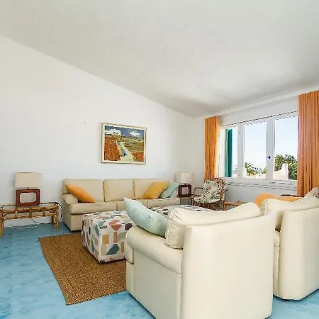 Blue Villa *