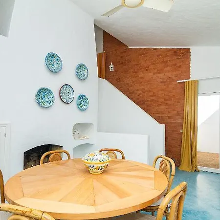 Blue Villa *